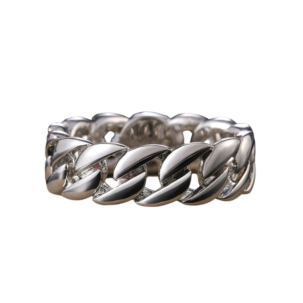 Detailed view of unisex chain band in polished silve