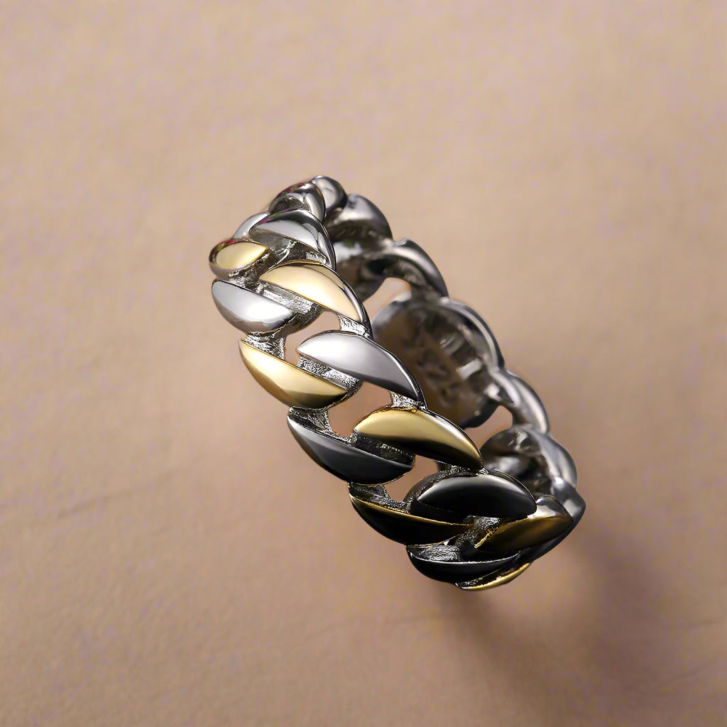 Two-tone silver and gold chain ring close-up