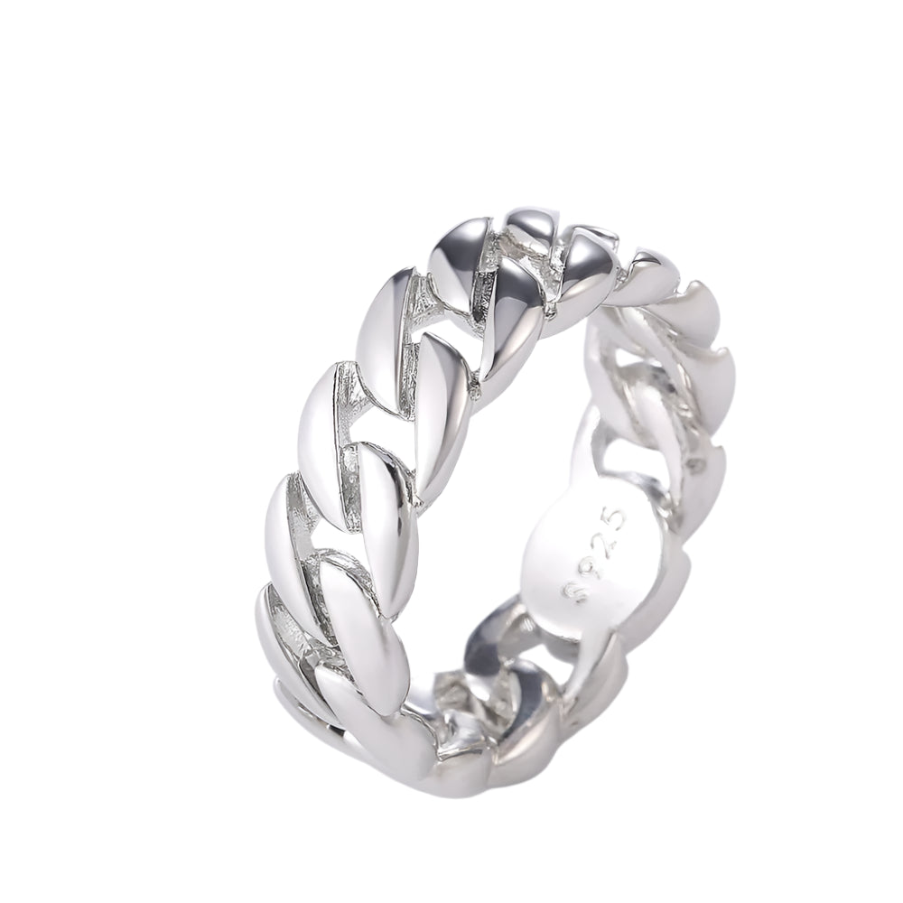 Detailed view of unisex chain band in polished silver