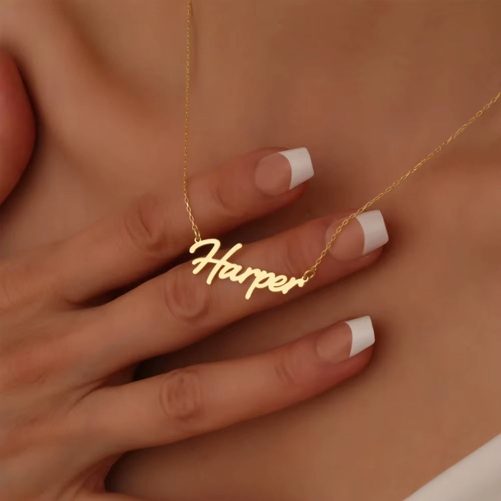 Gold name necklace