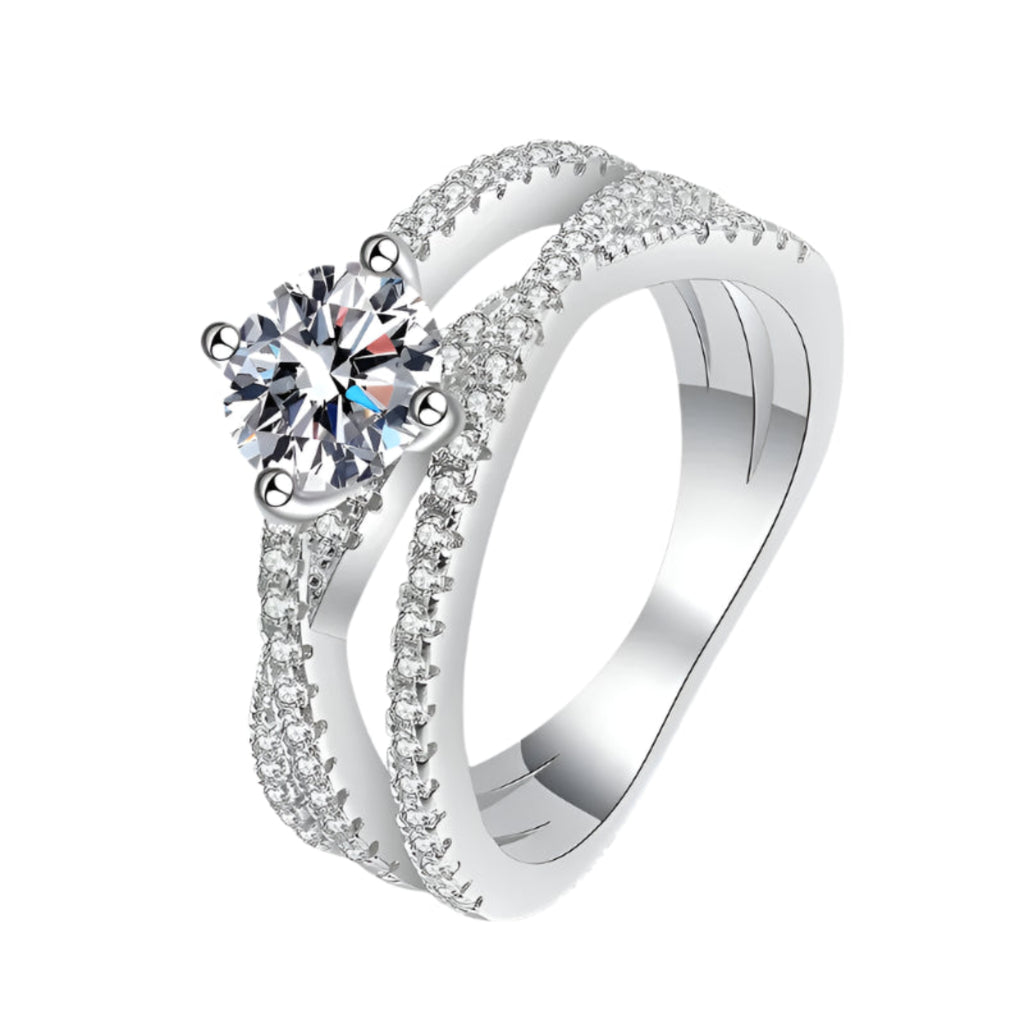 Close-up on sparkling zircon and band detail