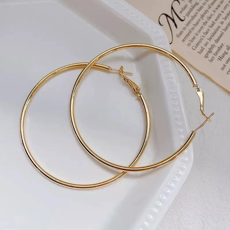 Elegant Geometric Circle Hoop Earrings.