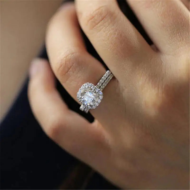 2 pcs Trend Luxury Vintage Engagement Wedding Ring Sets\