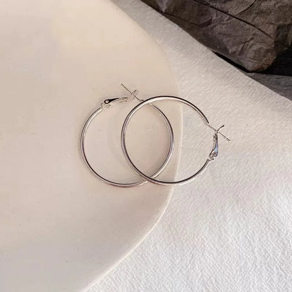 Elegant Geometric Circle Hoop Earrings.