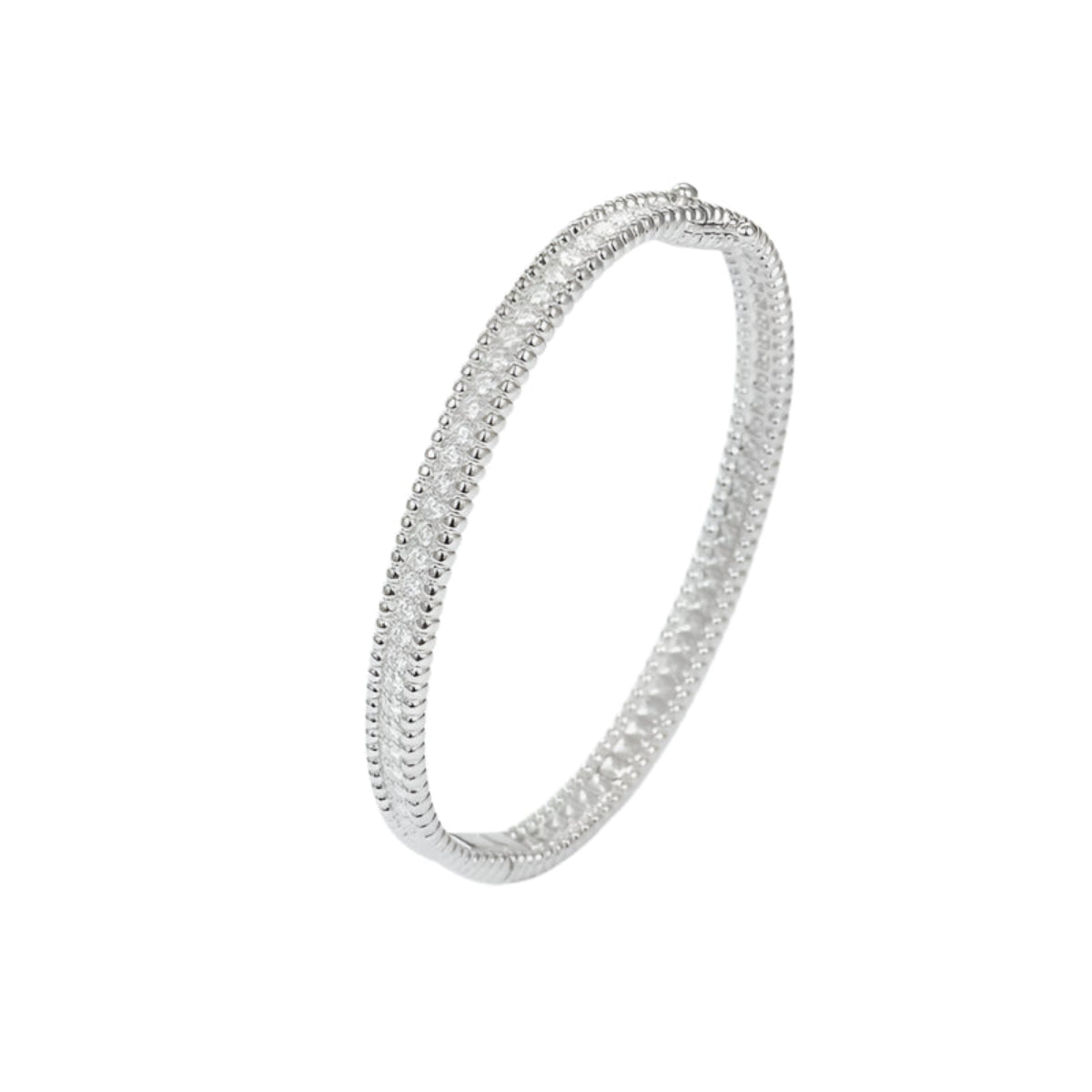 Side view highlighting the continuous row of 2mm D Color moissanite stones.