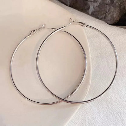 Elegant Geometric Circle Hoop Earrings.