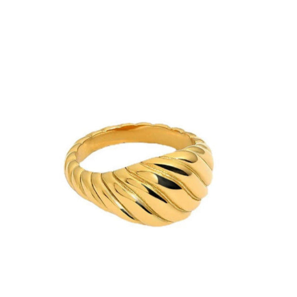 Gold wave design ring with polished finish 