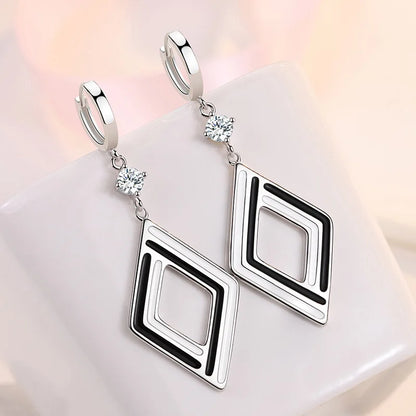 Trendy Geometric  Earrings For Women  Jewelry Black and White Line.