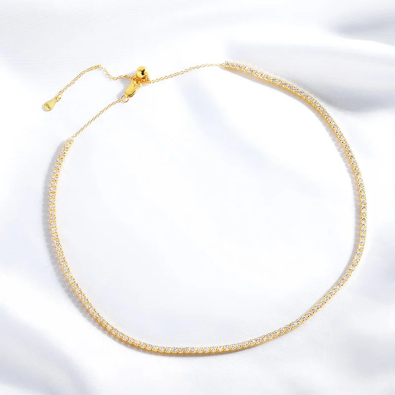 Solvéa moissanite pendant necklace in gold finish with adjustable chain