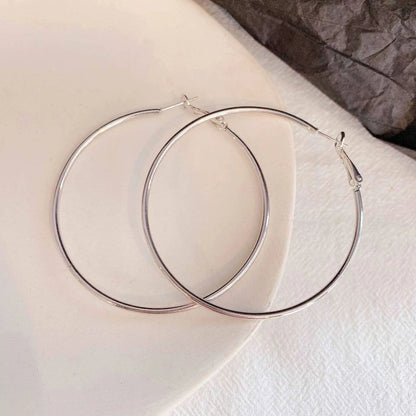 Elegant Geometric Circle Hoop Earrings.