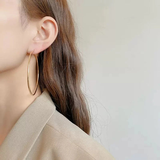 Elegant Geometric Circle Hoop Earrings.